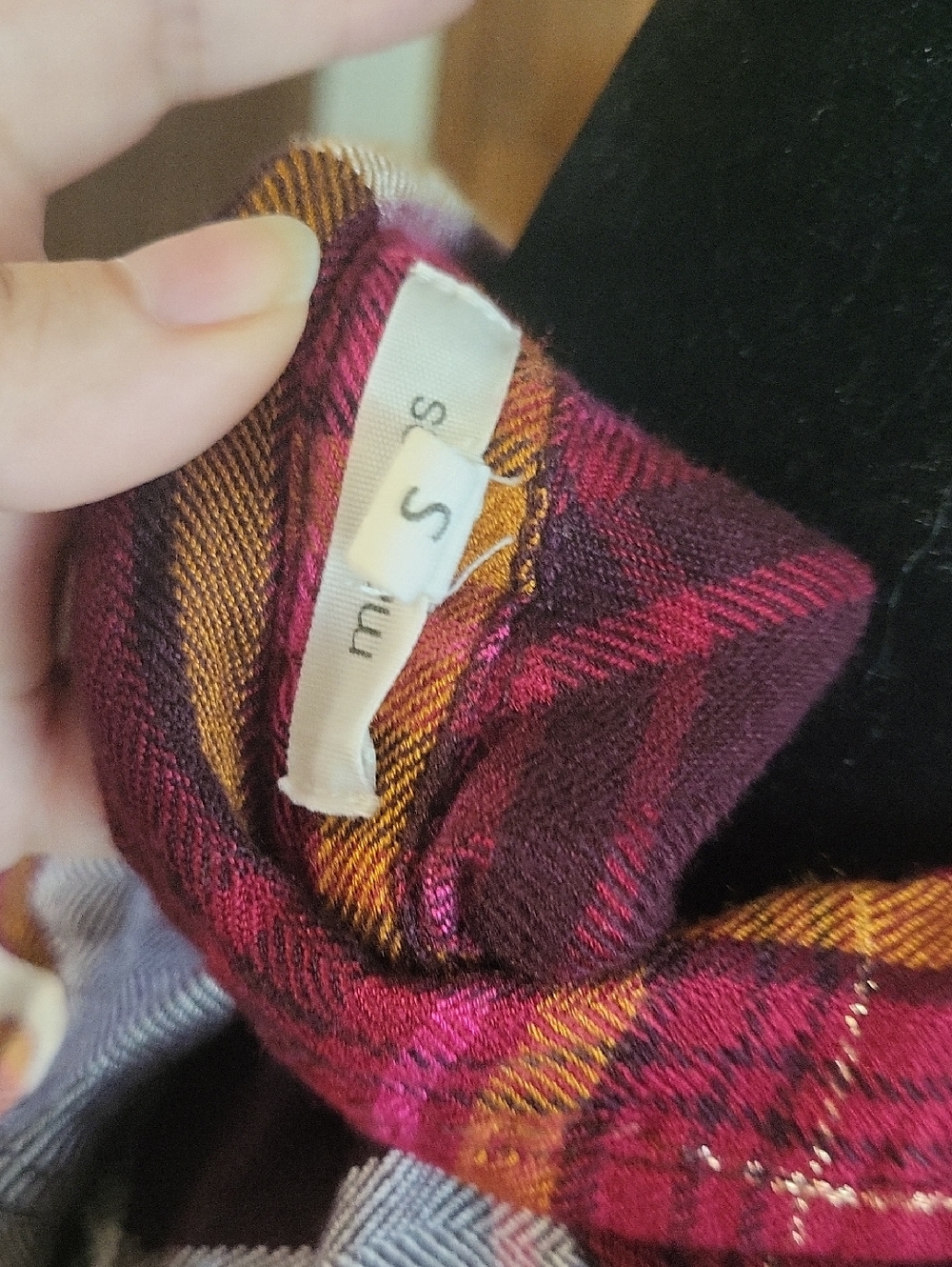 Flannel - Picture 4 of 5